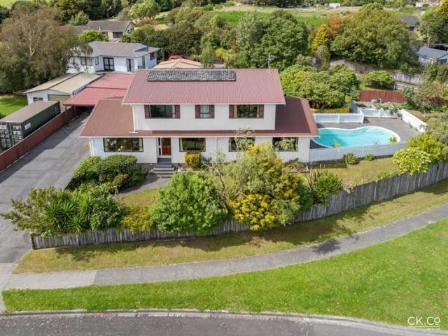 House for sale in Pauatahanui, Wellington