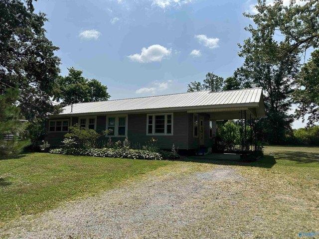 House for sale in Crossville, Alabama