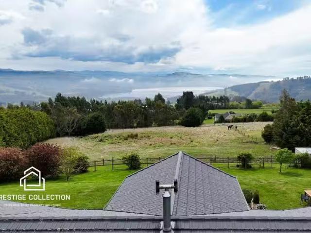 House for sale in Otakou