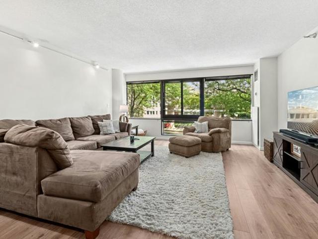 Condo for sale in Cos Cob, Connecticut