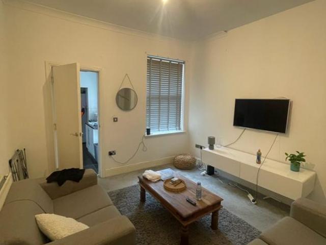 Room for rent in Elmfield, Leicestershire