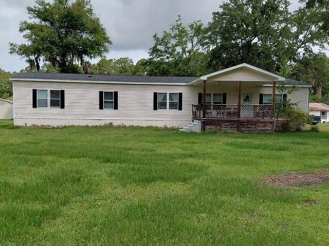 House for sale in Waverly, Georgia