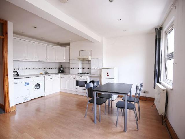 Apartment for rent in Highbury, Greater London