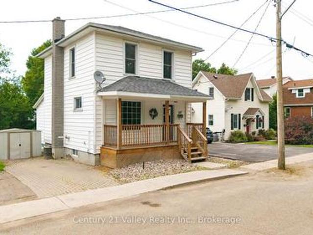 House for sale in Renfrew, Ontario