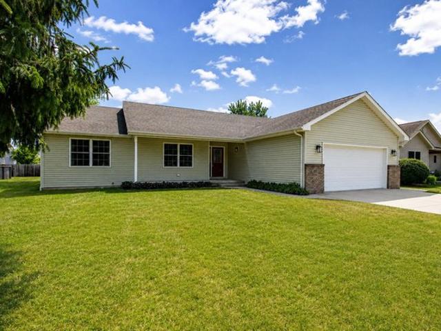 House for sale in Demotte, Indiana