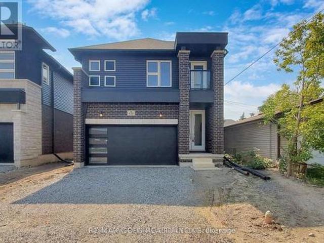House for sale in Niagara, Ontario