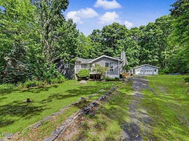 House for sale in Hawley, Pennsylvania