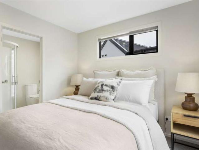 Townhouse for sale in Otakou