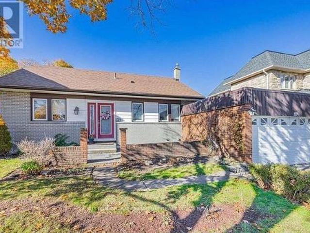 House for sale in Oakville, Ontario