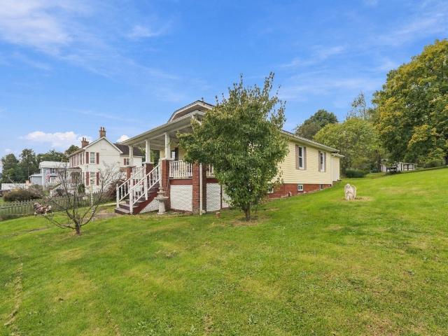 House for sale in Muse, Cecil Township