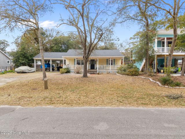 House for sale in Oak Island, North Carolina
