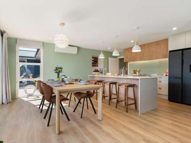 House for sale in Chaslands, Canterbury