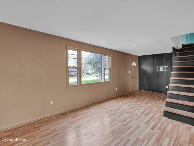House for sale in Pewee Valley, Kentucky