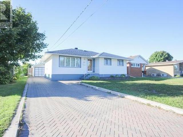 House for sale in Sault Sainte Marie, Ontario