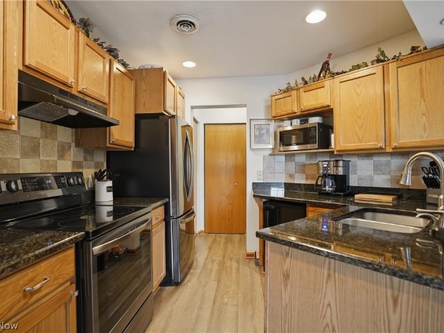 Condo for sale in Columbiana, Ohio
