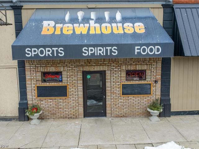 Commercial for sale in New Philadelphia, Tuscarawas County