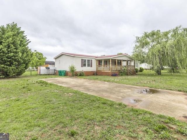 House for sale in Byron, Georgia
