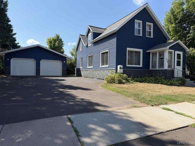 House for sale in Ironwood, Michigan