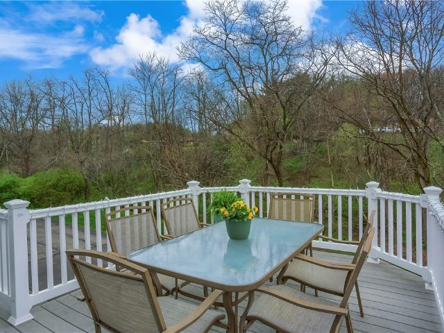Townhouse for sale in Bradfordwoods, Pennsylvania