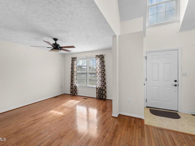 Condo for sale in Virginia