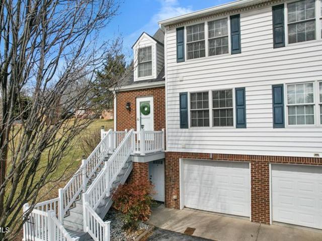 Condo for sale in Virginia