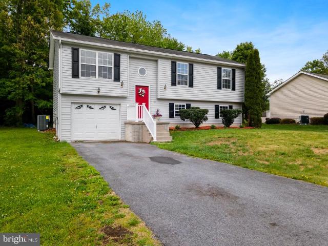 House for sale in Bunker Hill, West Virginia