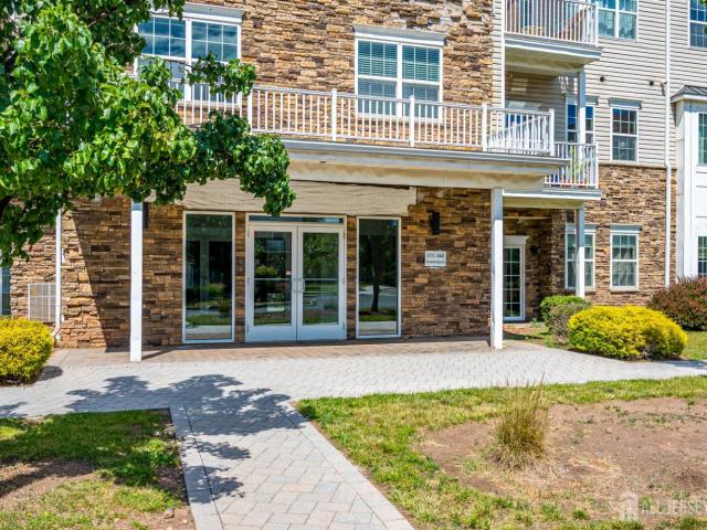 Condo for sale in Piscataway, New Jersey