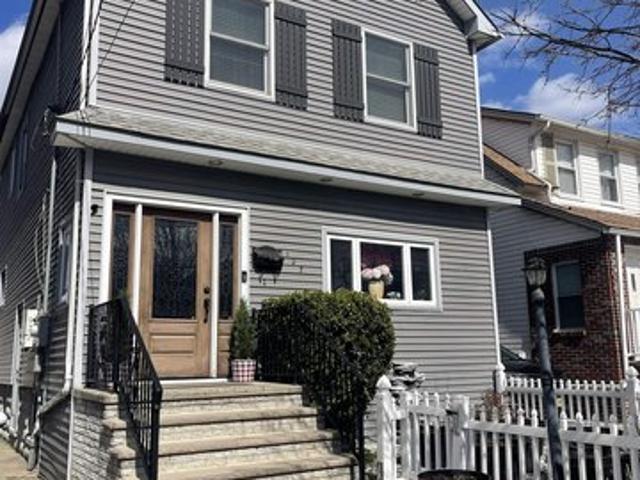 House for sale in Hudson, New Jersey