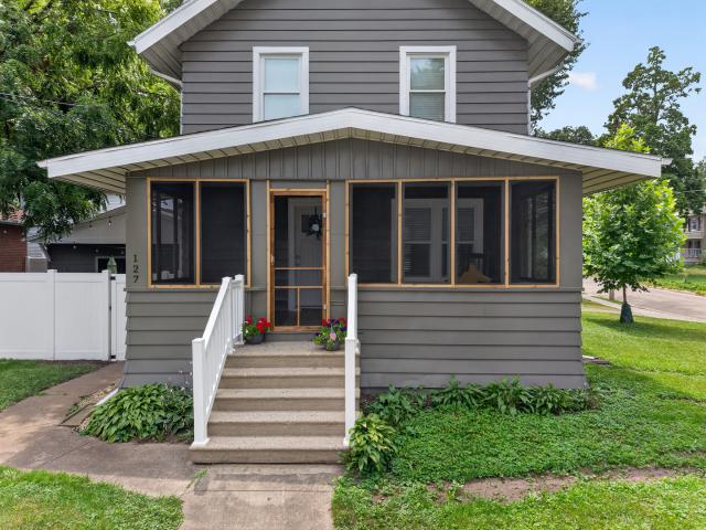 House for sale in Ottawa, Illinois