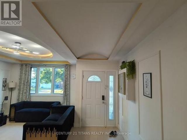 House for sale in Chatham–kent, Ontario