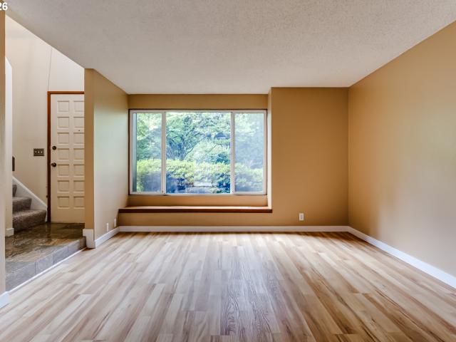 Townhouse for sale in Highlands Condominiums, Eugene