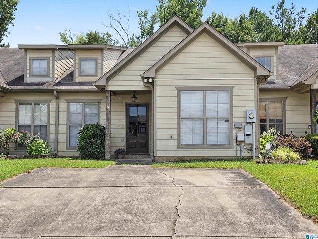 Townhouse for sale in Calera, Alabama