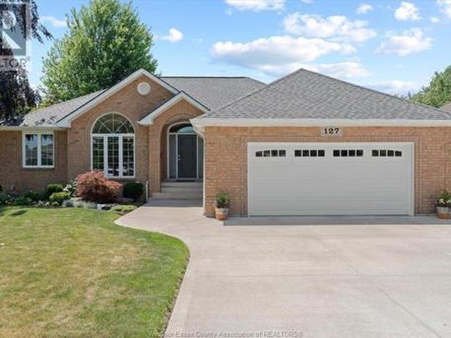 House for sale in Lakeshore, Ontario