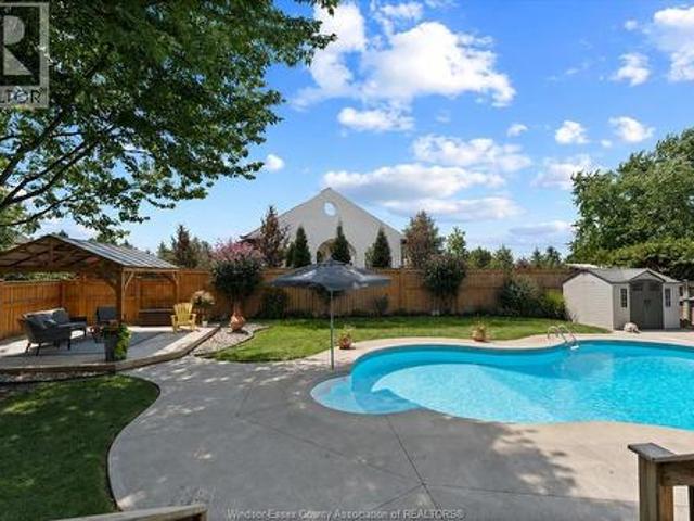 House for sale in Lakeshore, Ontario