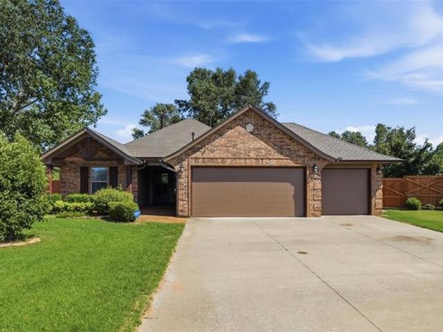 House for sale in Choctaw, Oklahoma