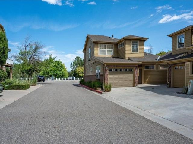 Townhouse for sale in Broomfield, Colorado