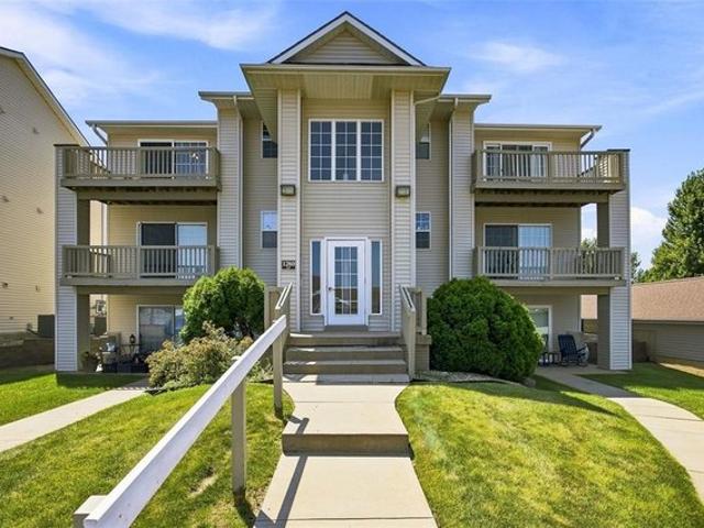 Condo for sale in Linn, Iowa