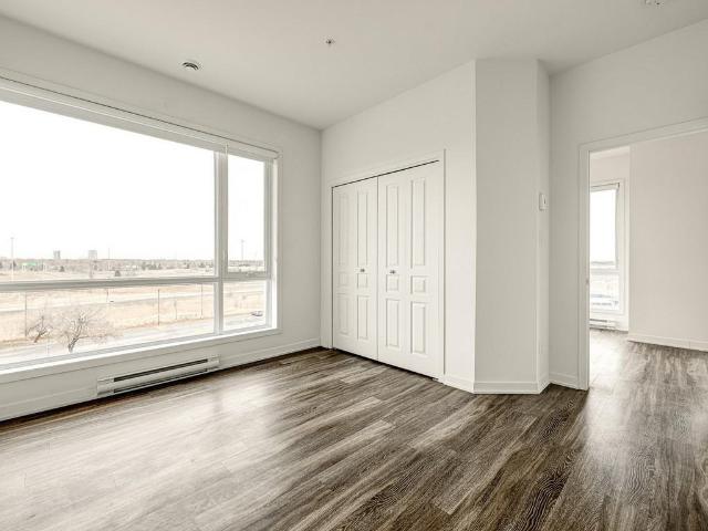Apartment for rent in Les Moulins, Quebec