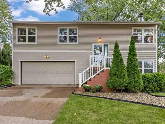House for sale in Iowa City, Johnson County