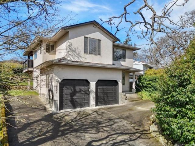 House for sale in Quadra, Saanich