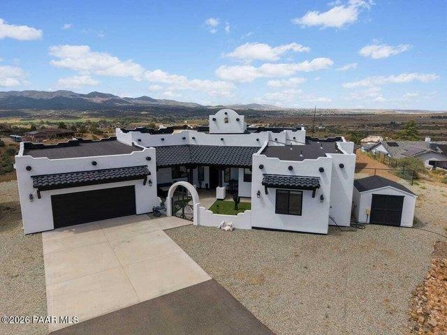 House for sale in Dewey, Arizona