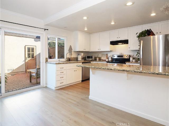 Townhouse for sale in Canoga Park, California