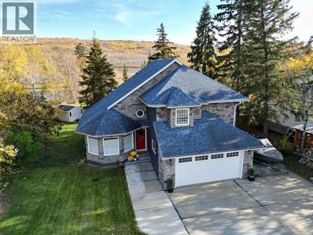 House for sale in Shaftesbury Estates, Peace River