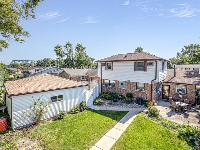 House for sale in Crestwood, Cook County