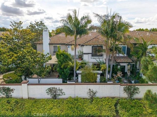 Condo for sale in Tustin, California