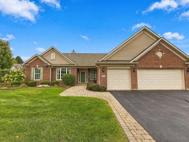 House for sale in Mchenry, Illinois
