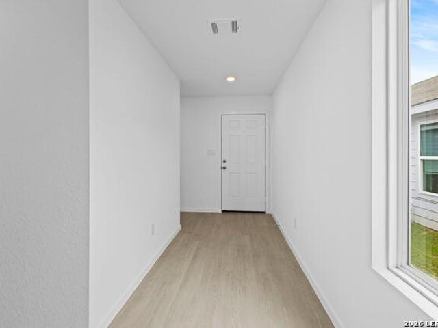 House for sale in Saint Hedwig, Bexar County