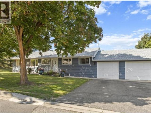 House for sale in Salmon Arm, British Columbia