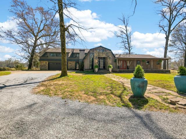 House for sale in Ark