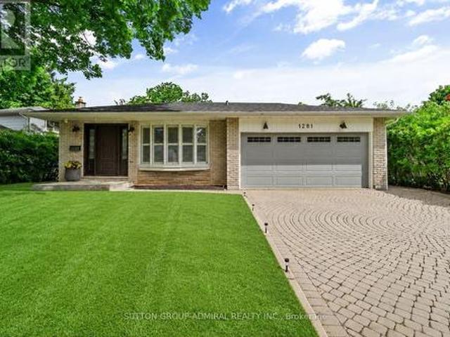 House for sale in Oakville, Ontario